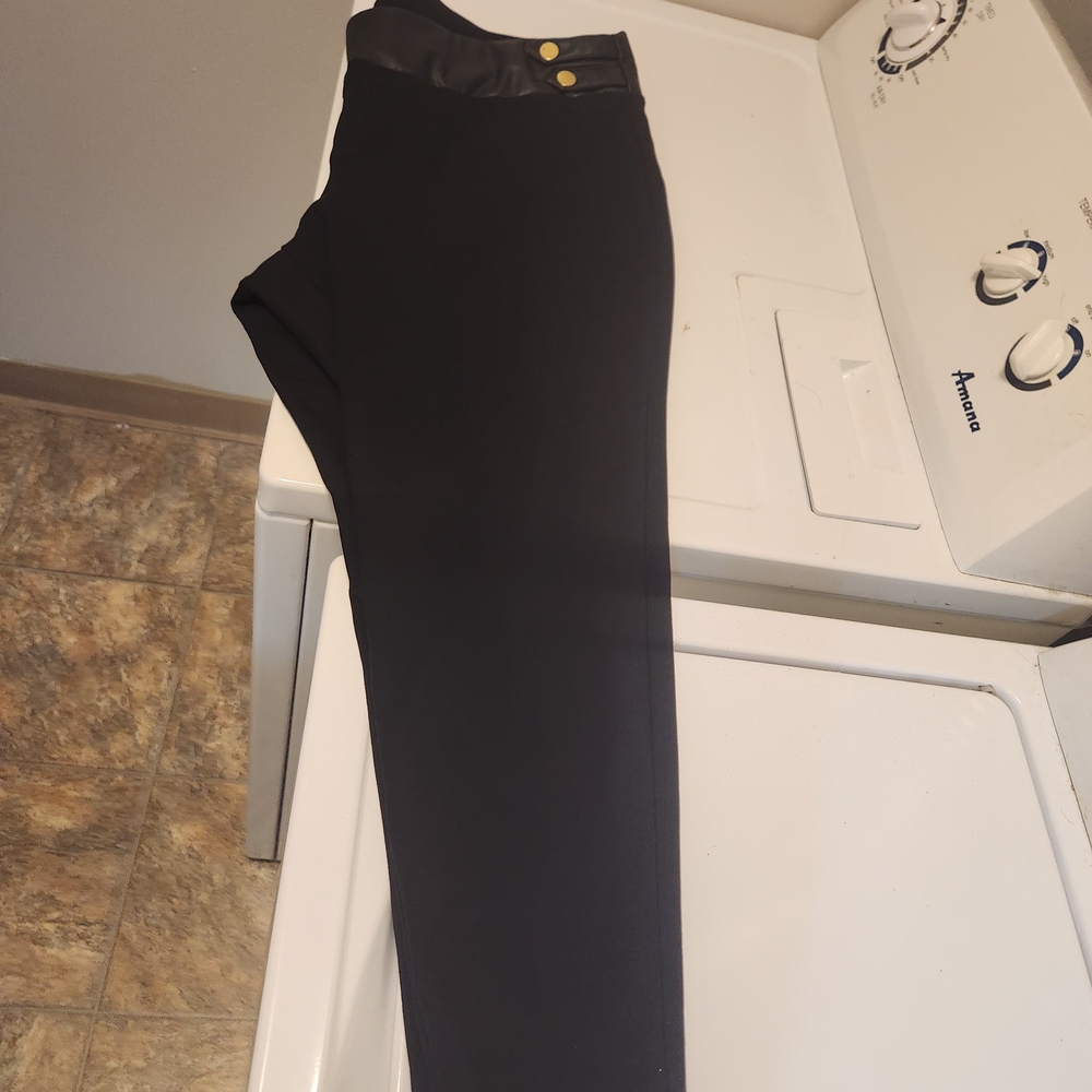 Black High-Waist Ponte Skinny Pants with Gold Buttons